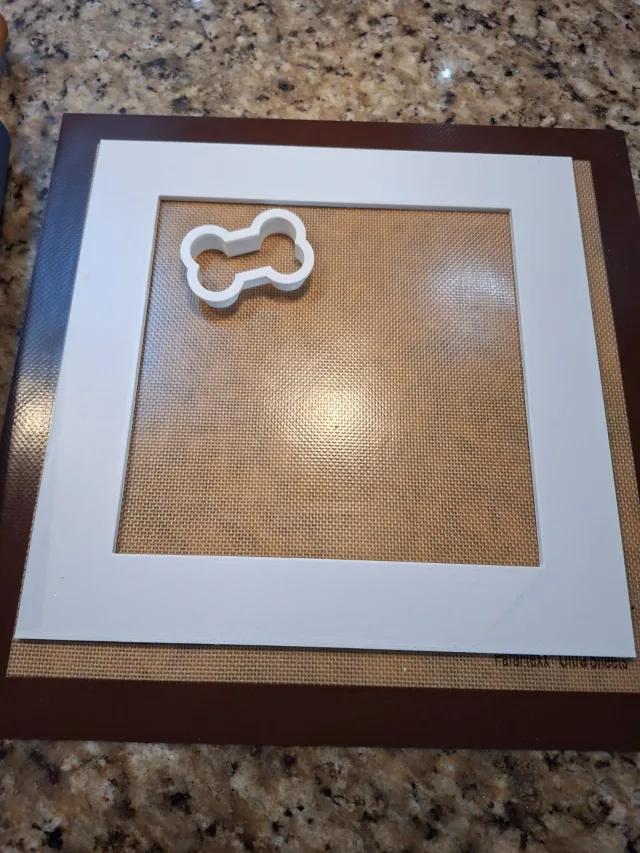 Printing a Dough Thickness Guide for Homemade Dog Biscuits